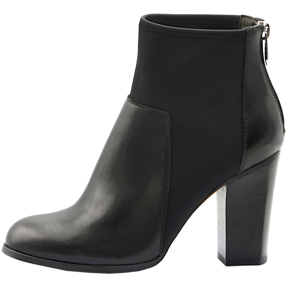 Adrienne Vittadini Black Ankle Booties